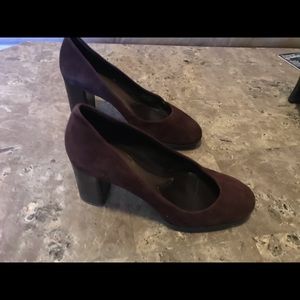 Women’s brown suede heels